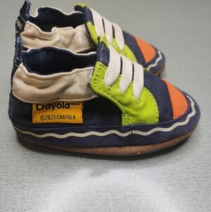 Crayola Baby Shoes (Glows)
